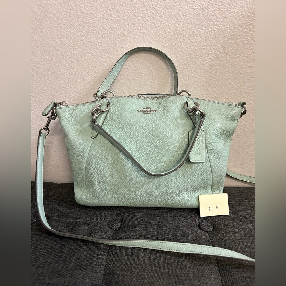 Coach Mint Green Leather Handbag
KELSEY SATCHEL IN PEBBLE LEATHER - Picture 3 of 10
